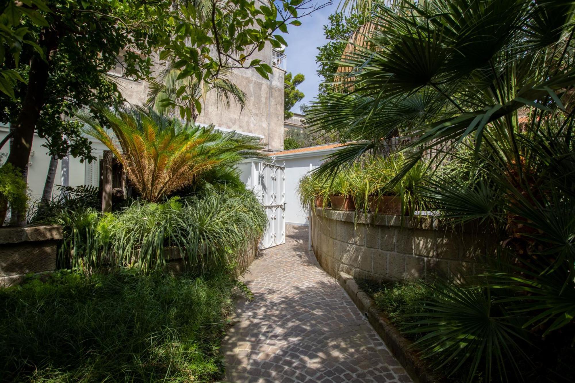 Relais Villa Savarese Sant'Agnello Exterior foto