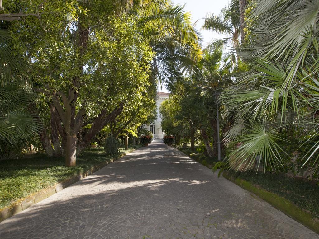 Relais Villa Savarese Sant'Agnello Exterior foto